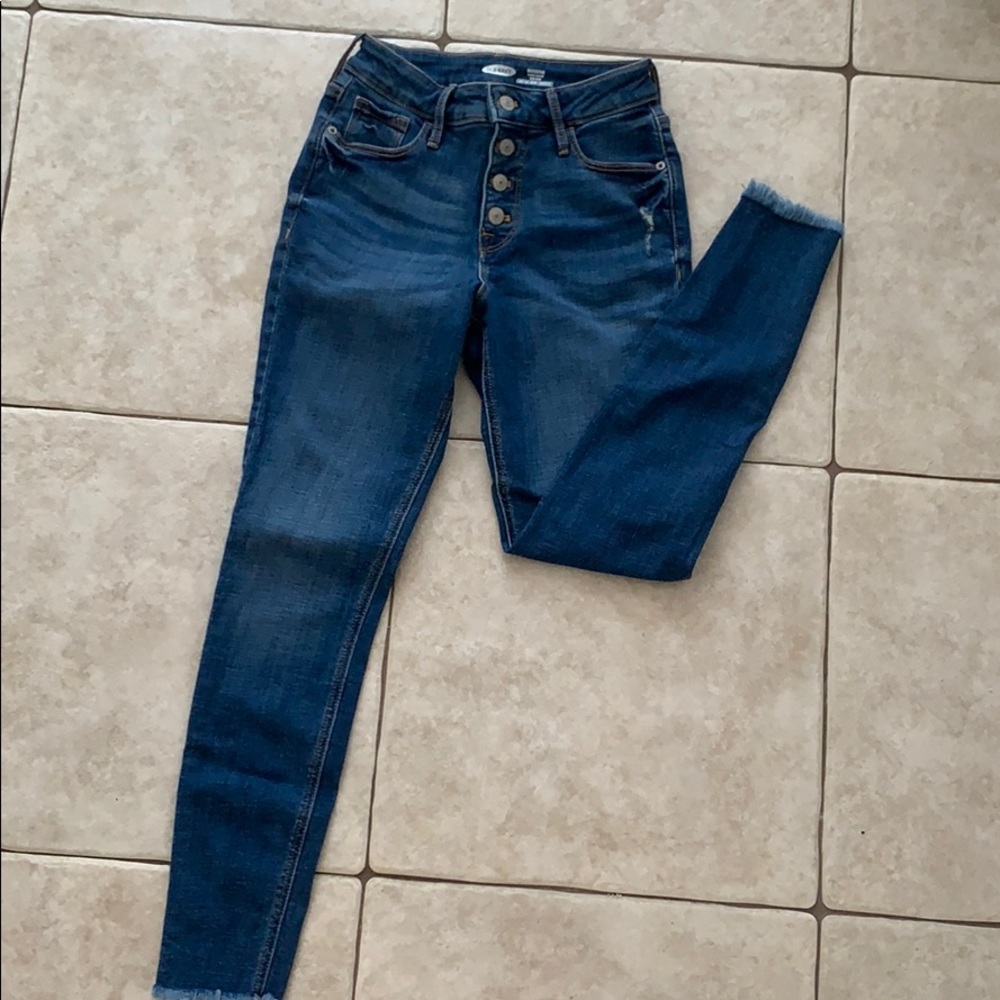 High waisted jeans